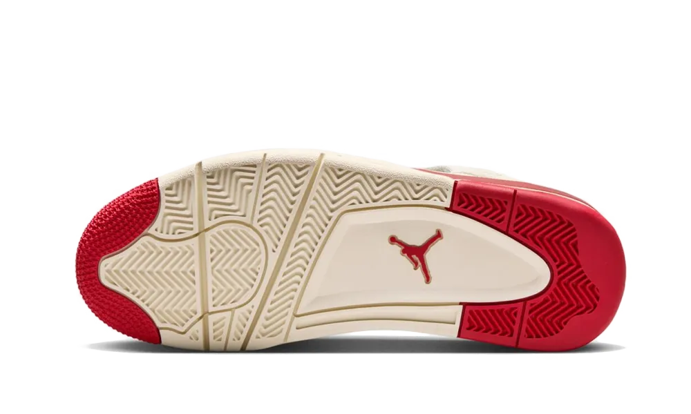 Air Jordan 4 Sierra Red