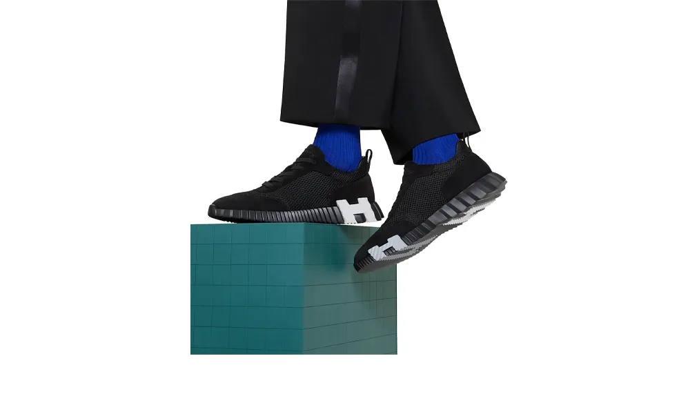Paris Bouncing Black