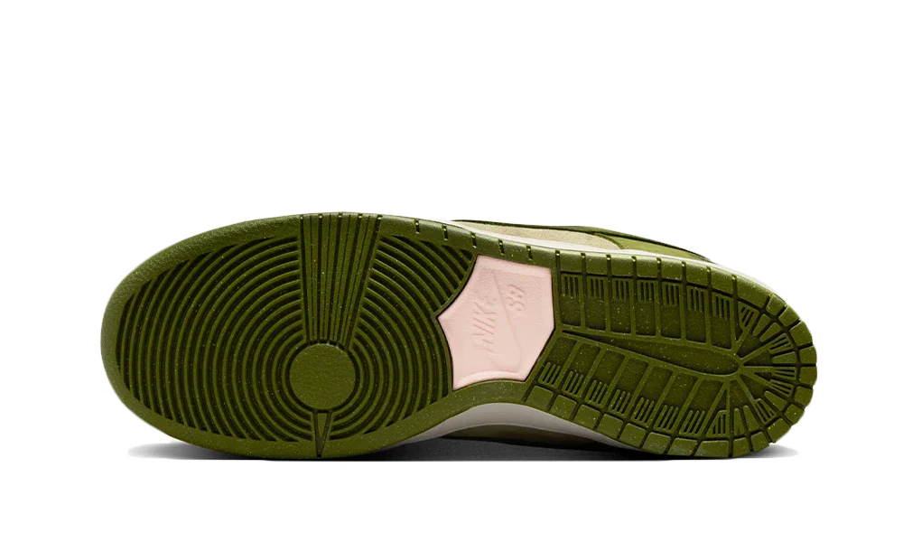 SB Dunk Low Yuto Horigome Matcha