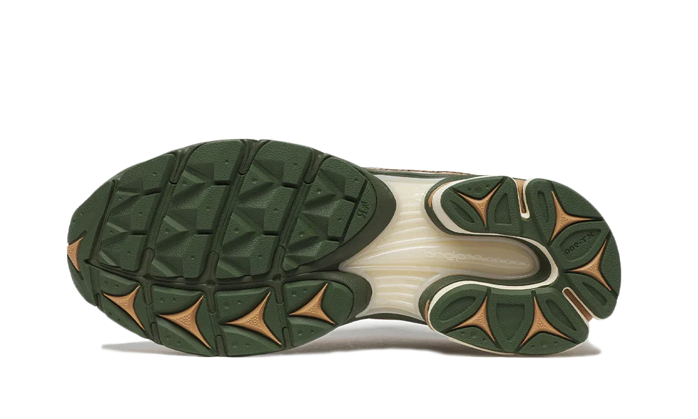 Saucony & Friends ProGrid Triumph 4 Cream Doe