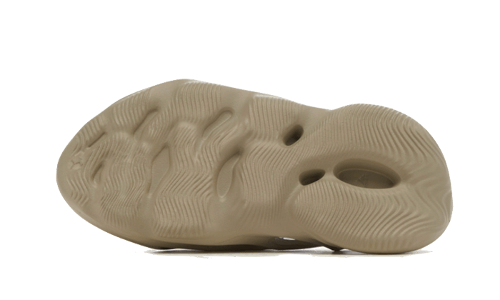 Yeezy Foam RNNR Stone Salt
