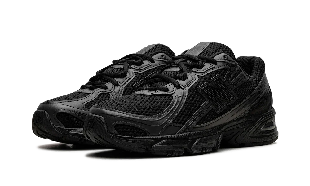 740 Black