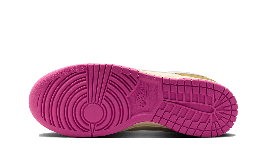 Dunk Low SE Bronzine Pink