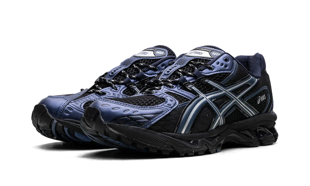 Gel-Nimbus 10.1 Black Grand Shark