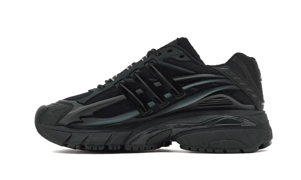 Jellyfish x Pharrell Triple Black