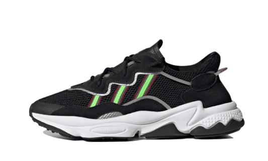 Ozweego Core Black Solar Green