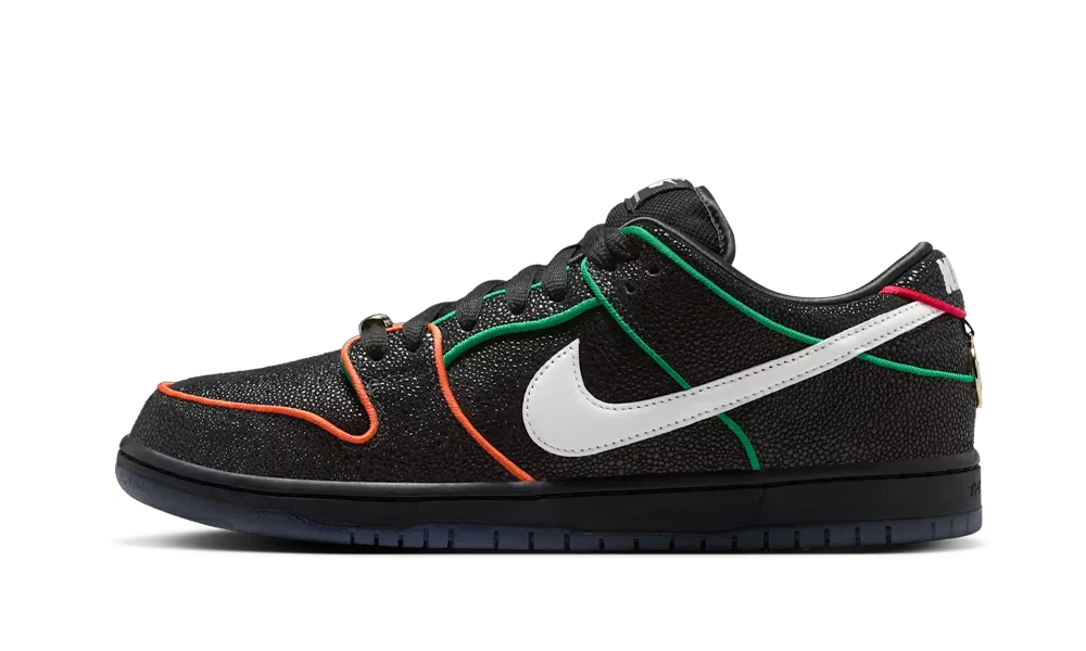 SB Dunk Low Pro Bronx Girls Black Red