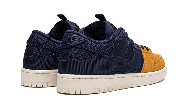 SB Dunk Low Pro PRM 90s Backpack