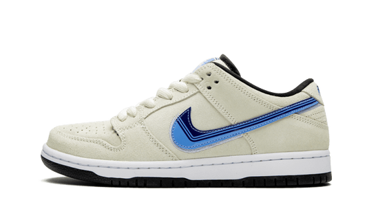 SB Dunk Low Truck it