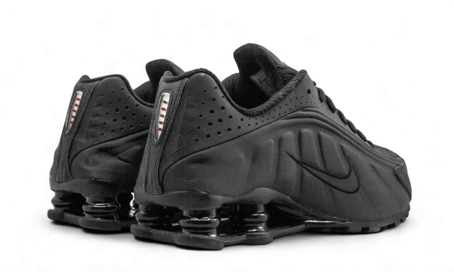 Shox R4 Black