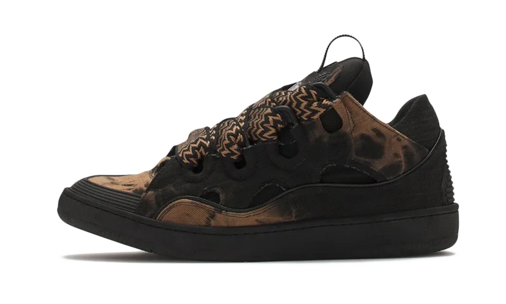 Sneakers Curb