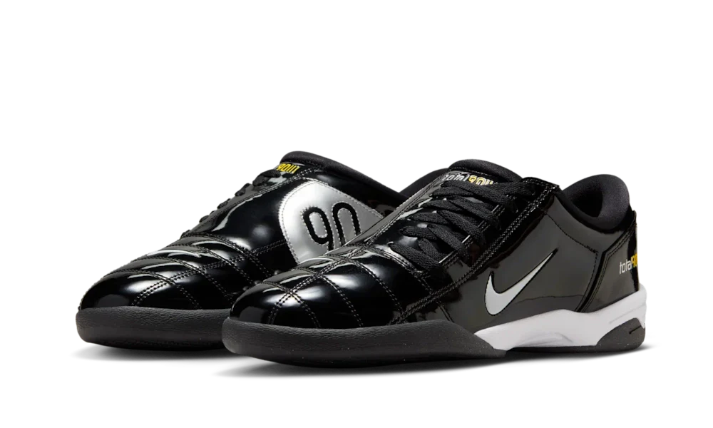 Total 90 Black White