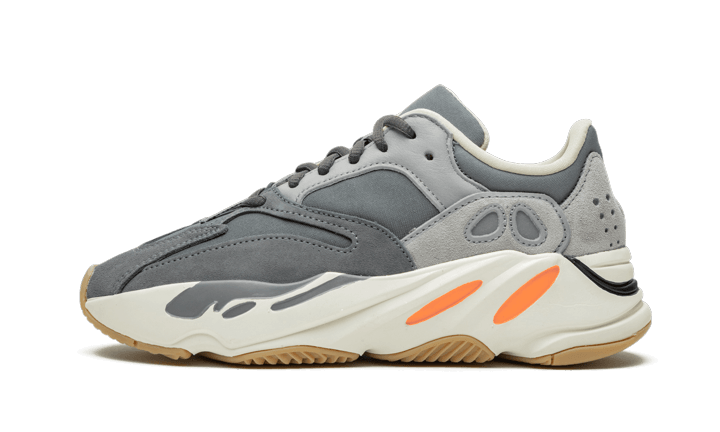 Yeezy 700 Magnet