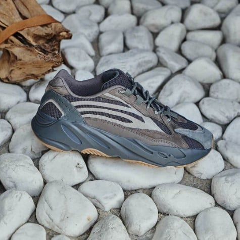 Yeezy 700 V2 Geode